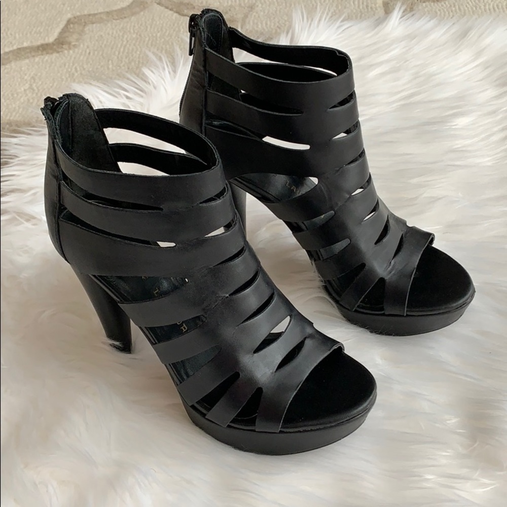 Chinese Laundry Z-Count Me In Black Heels